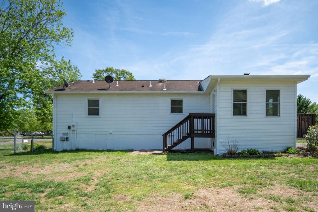 11101 CREST LN, BEALETON, Virginia 22712, 3 Bedrooms Bedrooms, ,2 BathroomsBathrooms,Residential,11101 CREST LN,VAFQ2021178 MLS # VAFQ2021178 11101 CREST LN, BEALETON, Virginia 22712, 3 Bedrooms Bedrooms, ,2 BathroomsBathrooms,Residential,11101 CREST LN,VAFQ2021178 MLS # VAFQ2021178