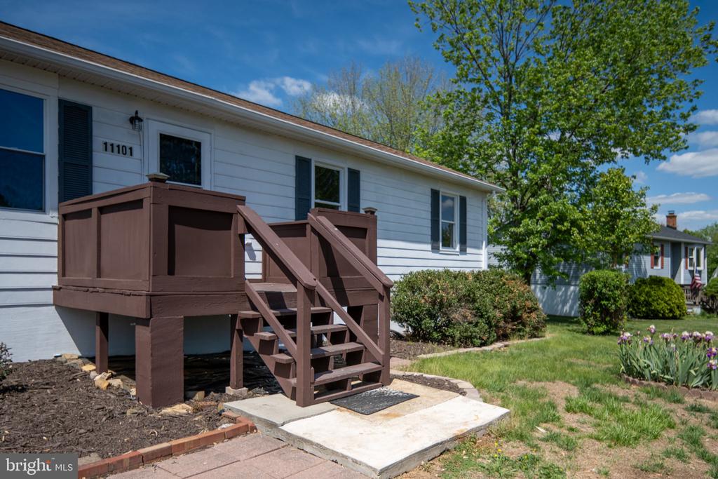11101 CREST LN, BEALETON, Virginia 22712, 3 Bedrooms Bedrooms, ,2 BathroomsBathrooms,Residential,11101 CREST LN,VAFQ2021178 MLS # VAFQ2021178 11101 CREST LN, BEALETON, Virginia 22712, 3 Bedrooms Bedrooms, ,2 BathroomsBathrooms,Residential,11101 CREST LN,VAFQ2021178 MLS # VAFQ2021178