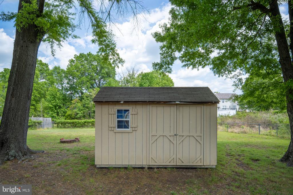 7404 N KATIE DR, FREDERICKSBURG, Virginia 22407, 3 Bedrooms Bedrooms, ,2 BathroomsBathrooms,Residential,7404 N KATIE DR,VASP2040754 MLS # VASP2040754