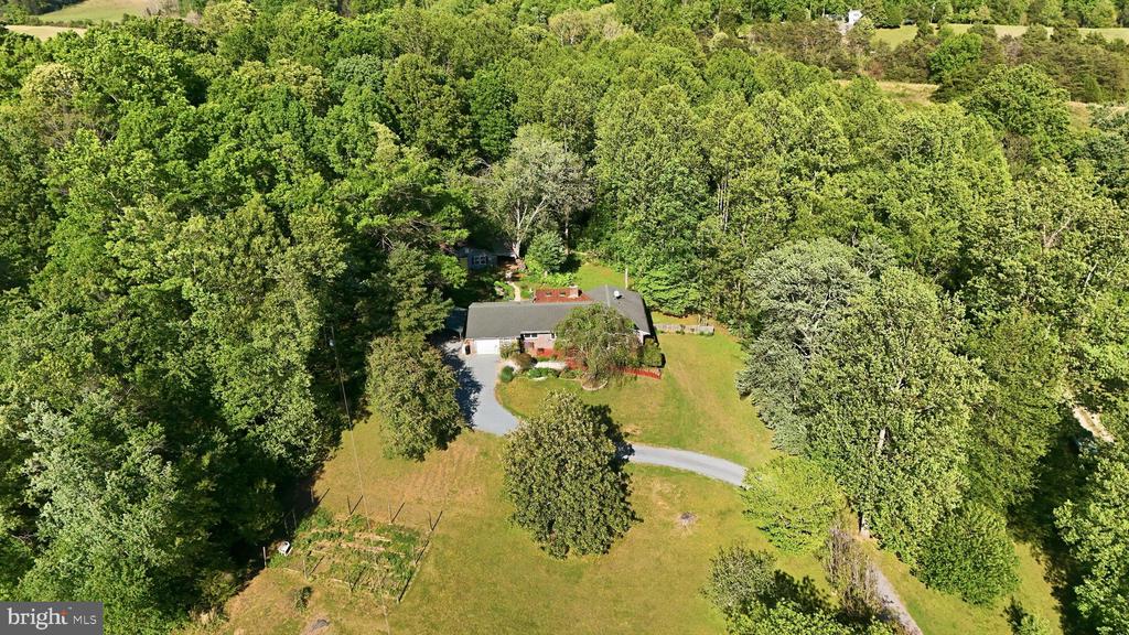 199 BLUE ROCK LN, ROSELAND, Virginia 22967, 3 Bedrooms Bedrooms, ,3 BathroomsBathrooms,Residential,199 BLUE ROCK LN,VANL2000654 MLS # VANL2000654