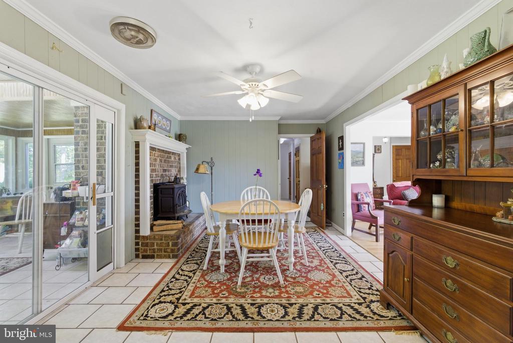 199 BLUE ROCK LN, ROSELAND, Virginia 22967, 3 Bedrooms Bedrooms, ,3 BathroomsBathrooms,Residential,199 BLUE ROCK LN,VANL2000654 MLS # VANL2000654