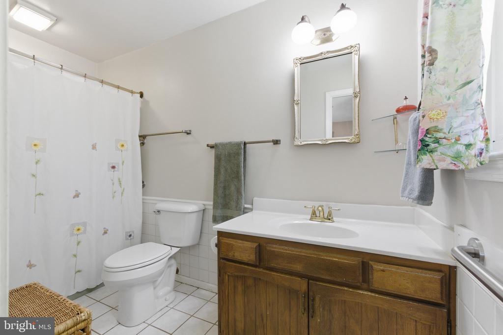 199 BLUE ROCK LN, ROSELAND, Virginia 22967, 3 Bedrooms Bedrooms, ,3 BathroomsBathrooms,Residential,199 BLUE ROCK LN,VANL2000654 MLS # VANL2000654