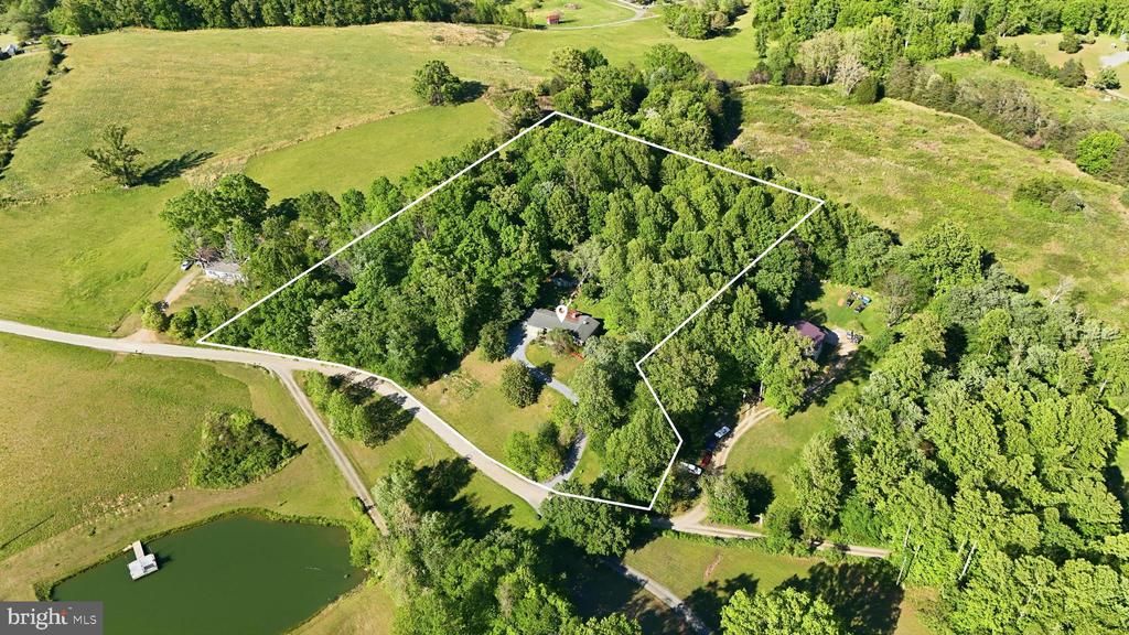 199 BLUE ROCK LN, ROSELAND, Virginia 22967, 3 Bedrooms Bedrooms, ,3 BathroomsBathrooms,Residential,199 BLUE ROCK LN,VANL2000654 MLS # VANL2000654