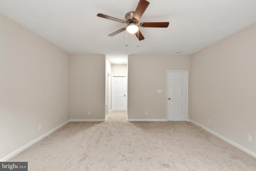 7112 RADFORD, FREDERICKSBURG, Virginia 22407, 2 Bedrooms Bedrooms, ,2 BathroomsBathrooms,Residential,7112 RADFORD,VASP2041194 MLS # VASP2041194