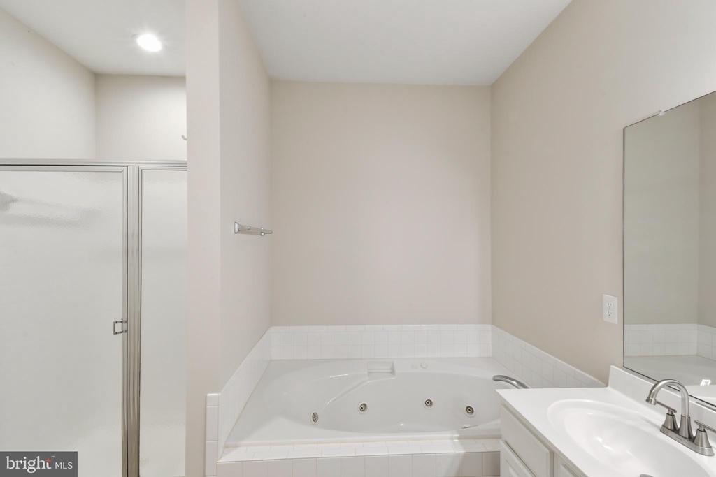 7112 RADFORD, FREDERICKSBURG, Virginia 22407, 2 Bedrooms Bedrooms, ,2 BathroomsBathrooms,Residential,7112 RADFORD,VASP2041194 MLS # VASP2041194