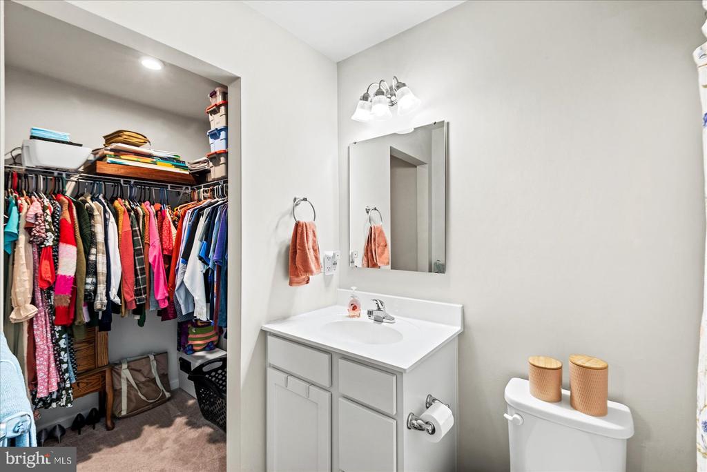 2854 FARZI CIR, LOCUST GROVE, Virginia 22508, 3 Bedrooms Bedrooms, ,2 BathroomsBathrooms,Residential,2854 FARZI CIR,VAOR2013952 MLS # VAOR2013952