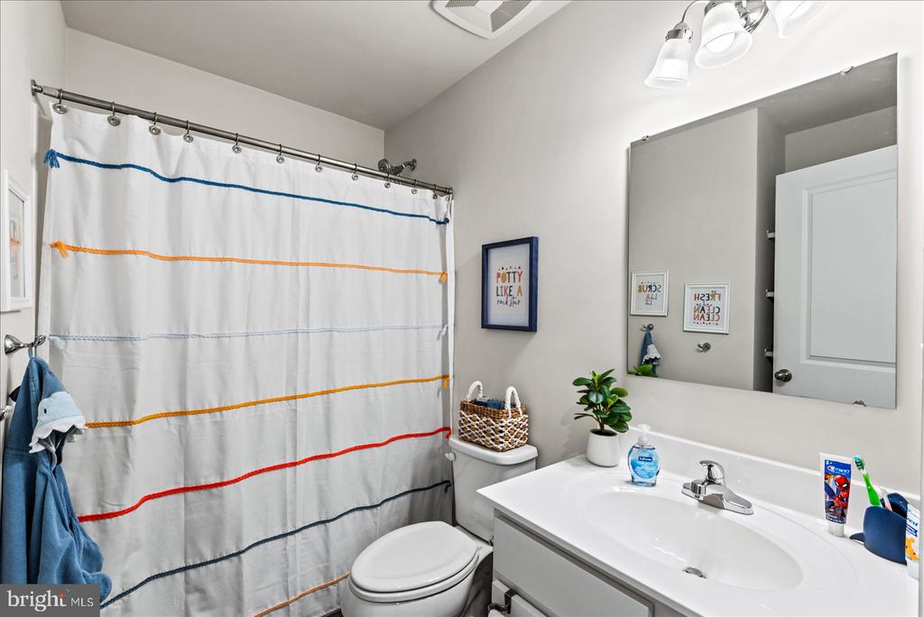 2854 FARZI CIR, LOCUST GROVE, Virginia 22508, 3 Bedrooms Bedrooms, ,2 BathroomsBathrooms,Residential,2854 FARZI CIR,VAOR2013952 MLS # VAOR2013952