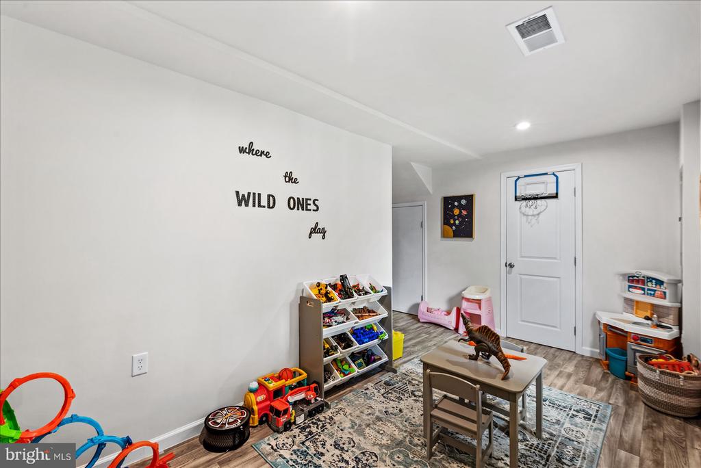 2854 FARZI CIR, LOCUST GROVE, Virginia 22508, 3 Bedrooms Bedrooms, ,2 BathroomsBathrooms,Residential,2854 FARZI CIR,VAOR2013952 MLS # VAOR2013952