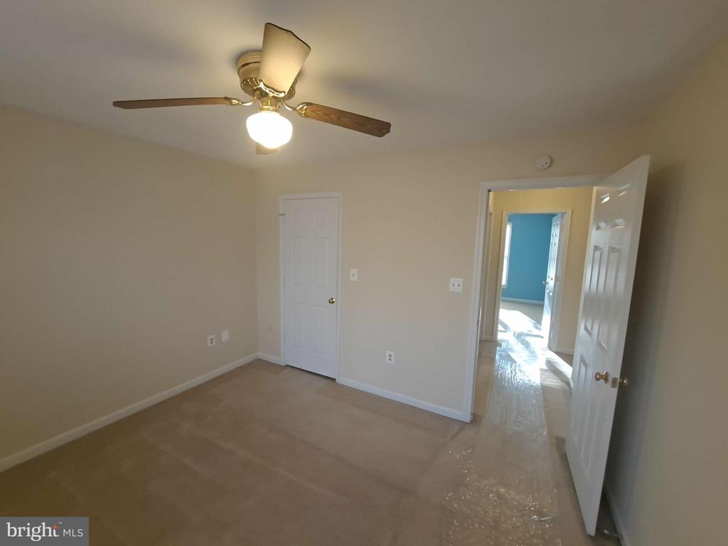 11801 WILDERNESS PARK DR, SPOTSYLVANIA, Virginia 22551, 3 Bedrooms Bedrooms, ,2 BathroomsBathrooms,Residential,11801 WILDERNESS PARK DR,VASP2041316 MLS # VASP2041316