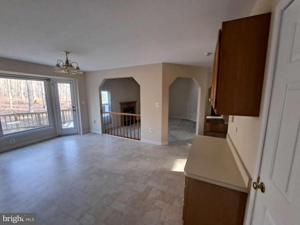 11801 WILDERNESS PARK DR, SPOTSYLVANIA, Virginia 22551, 3 Bedrooms Bedrooms, ,2 BathroomsBathrooms,Residential,11801 WILDERNESS PARK DR,VASP2041316 MLS # VASP2041316