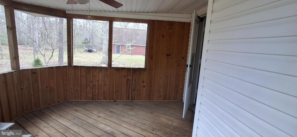 11801 WILDERNESS PARK DR, SPOTSYLVANIA, Virginia 22551, 3 Bedrooms Bedrooms, ,2 BathroomsBathrooms,Residential,11801 WILDERNESS PARK DR,VASP2041316 MLS # VASP2041316