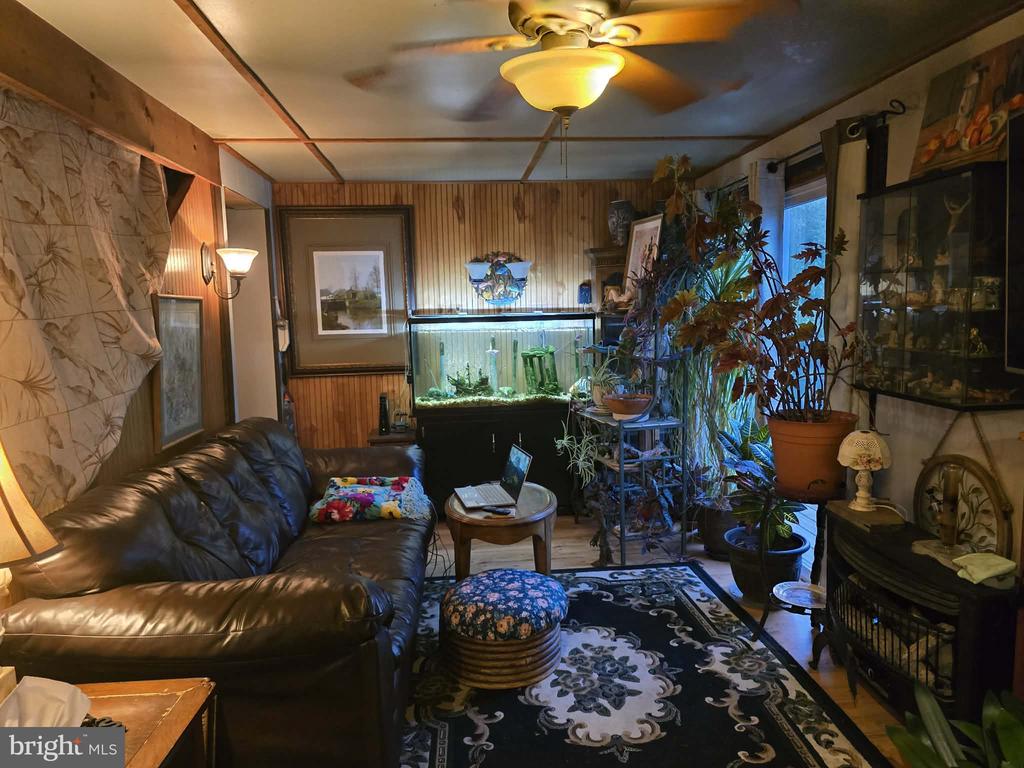 446 SPRING DR, STANARDSVILLE, Virginia 22973, 4 Bedrooms Bedrooms, ,1 BathroomBathrooms,Residential,446 SPRING DR,VAGR2000852 MLS # VAGR2000852