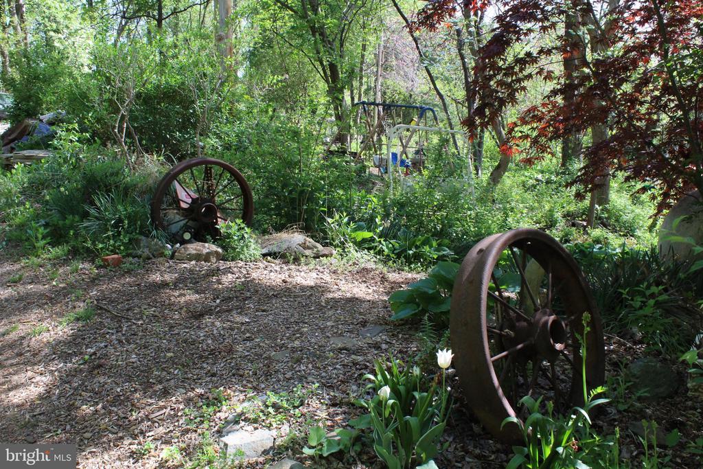 446 SPRING DR, STANARDSVILLE, Virginia 22973, 4 Bedrooms Bedrooms, ,1 BathroomBathrooms,Residential,446 SPRING DR,VAGR2000852 MLS # VAGR2000852