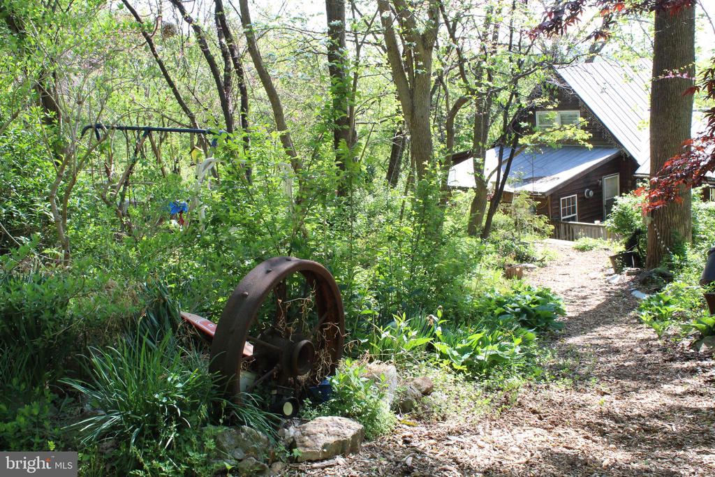 446 SPRING DR, STANARDSVILLE, Virginia 22973, 4 Bedrooms Bedrooms, ,1 BathroomBathrooms,Residential,446 SPRING DR,VAGR2000852 MLS # VAGR2000852