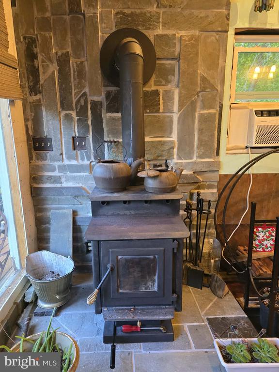 446 SPRING DR, STANARDSVILLE, Virginia 22973, 4 Bedrooms Bedrooms, ,1 BathroomBathrooms,Residential,446 SPRING DR,VAGR2000852 MLS # VAGR2000852