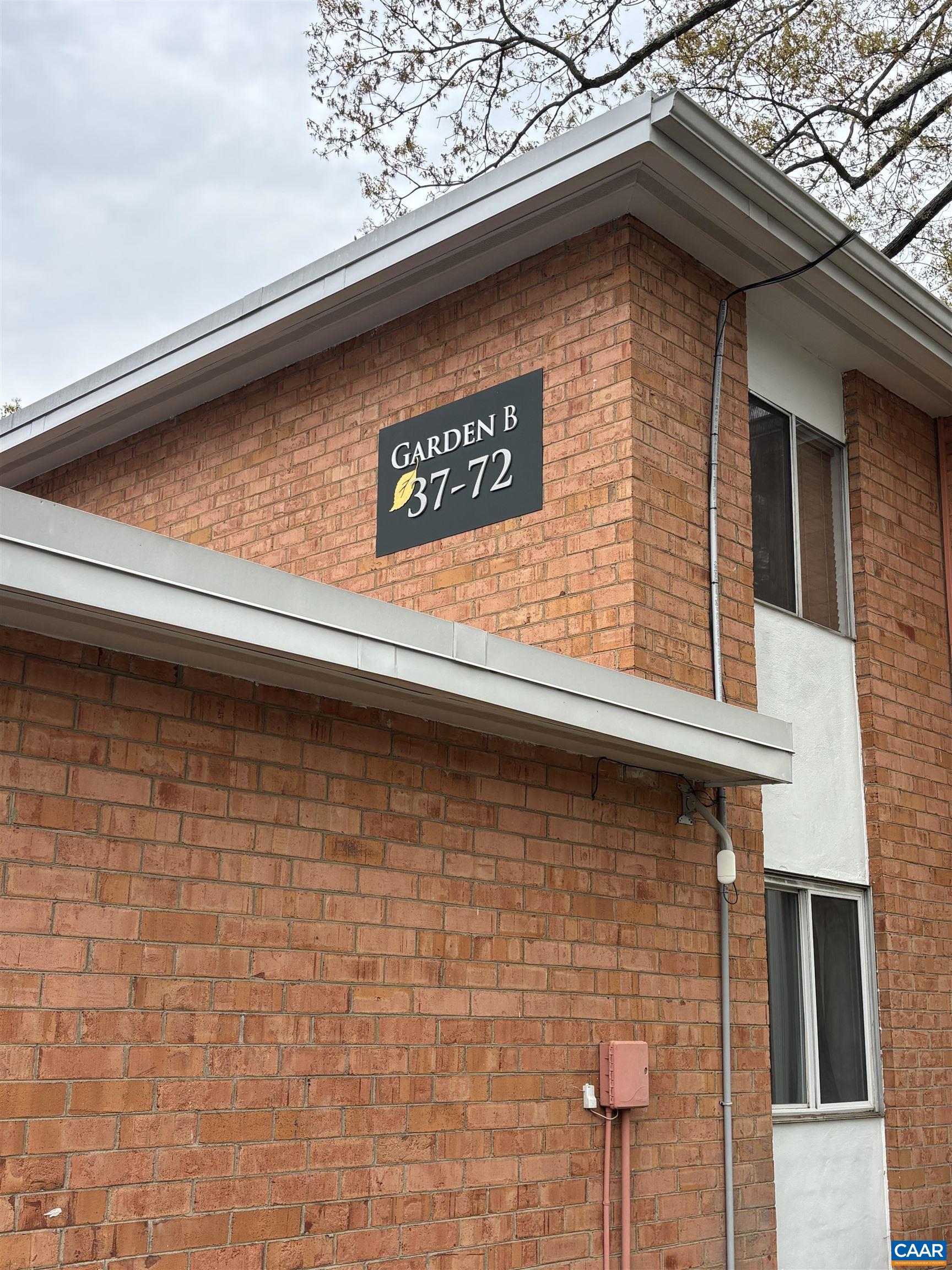 1800 JEFFERSON PARK AVE, CHARLOTTESVILLE, Virginia 22903, 1 Bedroom Bedrooms, ,1 BathroomBathrooms,Residential,1800 JEFFERSON PARK AVE,676069 MLS # 676069