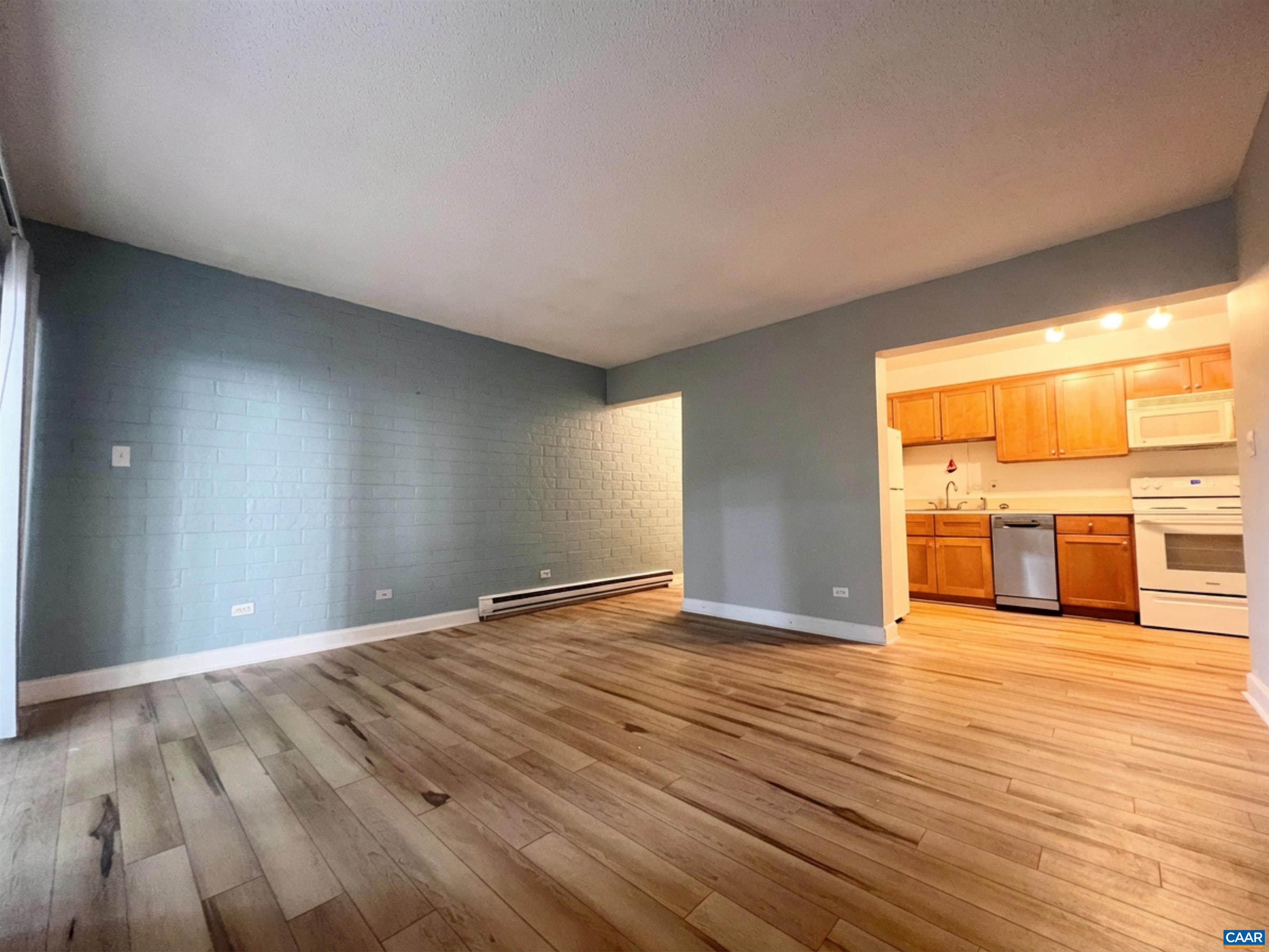 1800 JEFFERSON PARK AVE, CHARLOTTESVILLE, Virginia 22903, 1 Bedroom Bedrooms, ,1 BathroomBathrooms,Residential,1800 JEFFERSON PARK AVE,676069 MLS # 676069