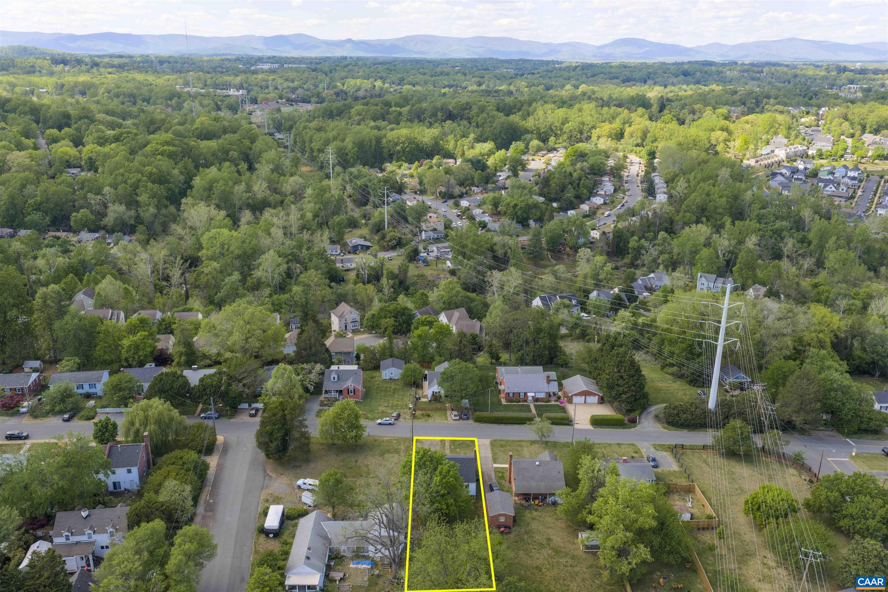 1116 LOCUST AVE, CHARLOTTESVILLE, Virginia 22901, 2 Bedrooms Bedrooms, ,1 BathroomBathrooms,Residential,1116 LOCUST AVE,676290 MLS # 676290