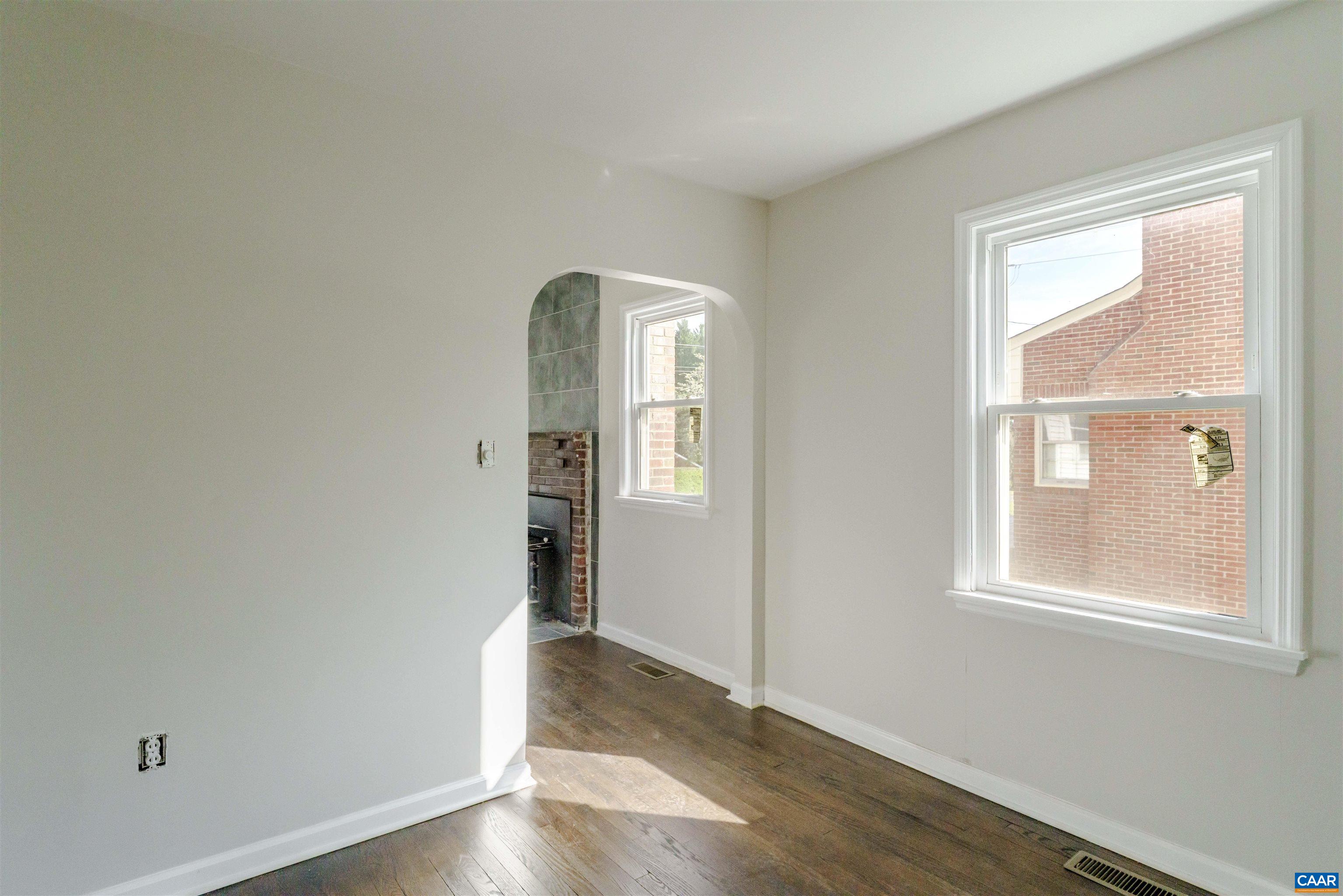 1116 LOCUST AVE, CHARLOTTESVILLE, Virginia 22901, 2 Bedrooms Bedrooms, ,1 BathroomBathrooms,Residential,1116 LOCUST AVE,676290 MLS # 676290