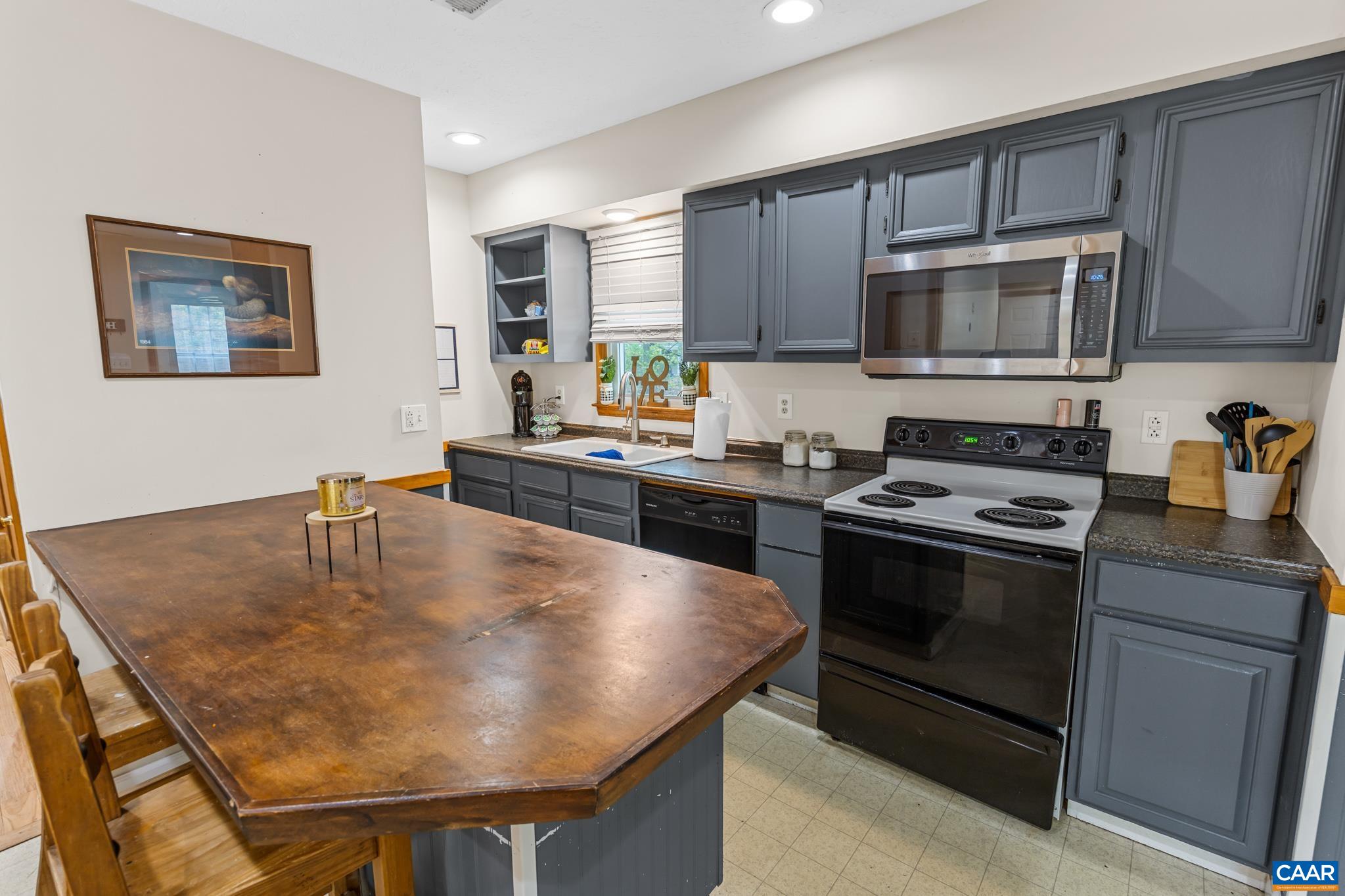 4586 SPOTSWOOD TRL, BARBOURSVILLE, Virginia 22923, 3 Bedrooms Bedrooms, ,2 BathroomsBathrooms,Residential,4586 SPOTSWOOD TRL,676294 MLS # 676294