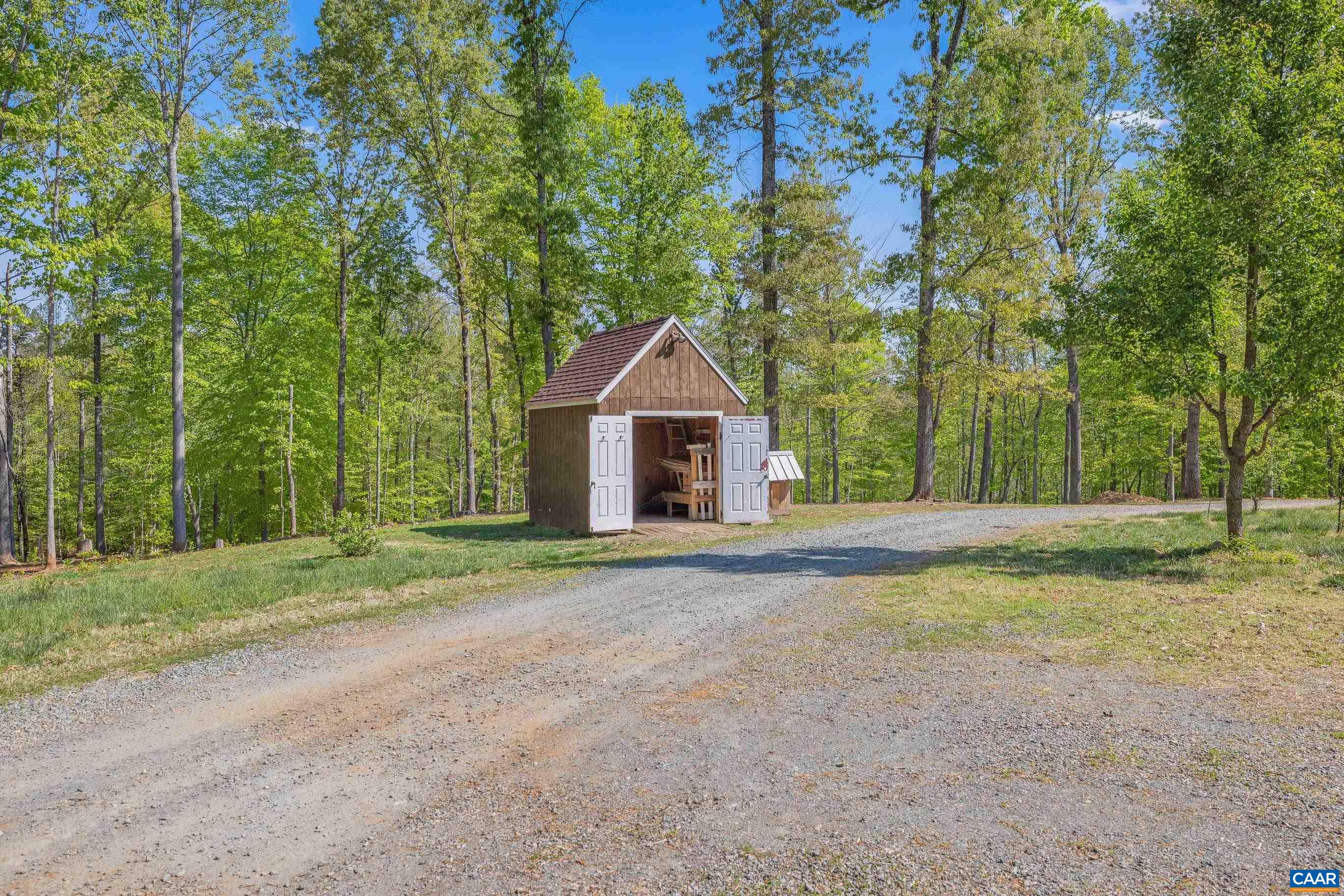 2947 MERRIE MEADOWS LN, KESWICK, Virginia 22947, 4 Bedrooms Bedrooms, ,3 BathroomsBathrooms,Residential,2947 MERRIE MEADOWS LN,676302 MLS # 676302