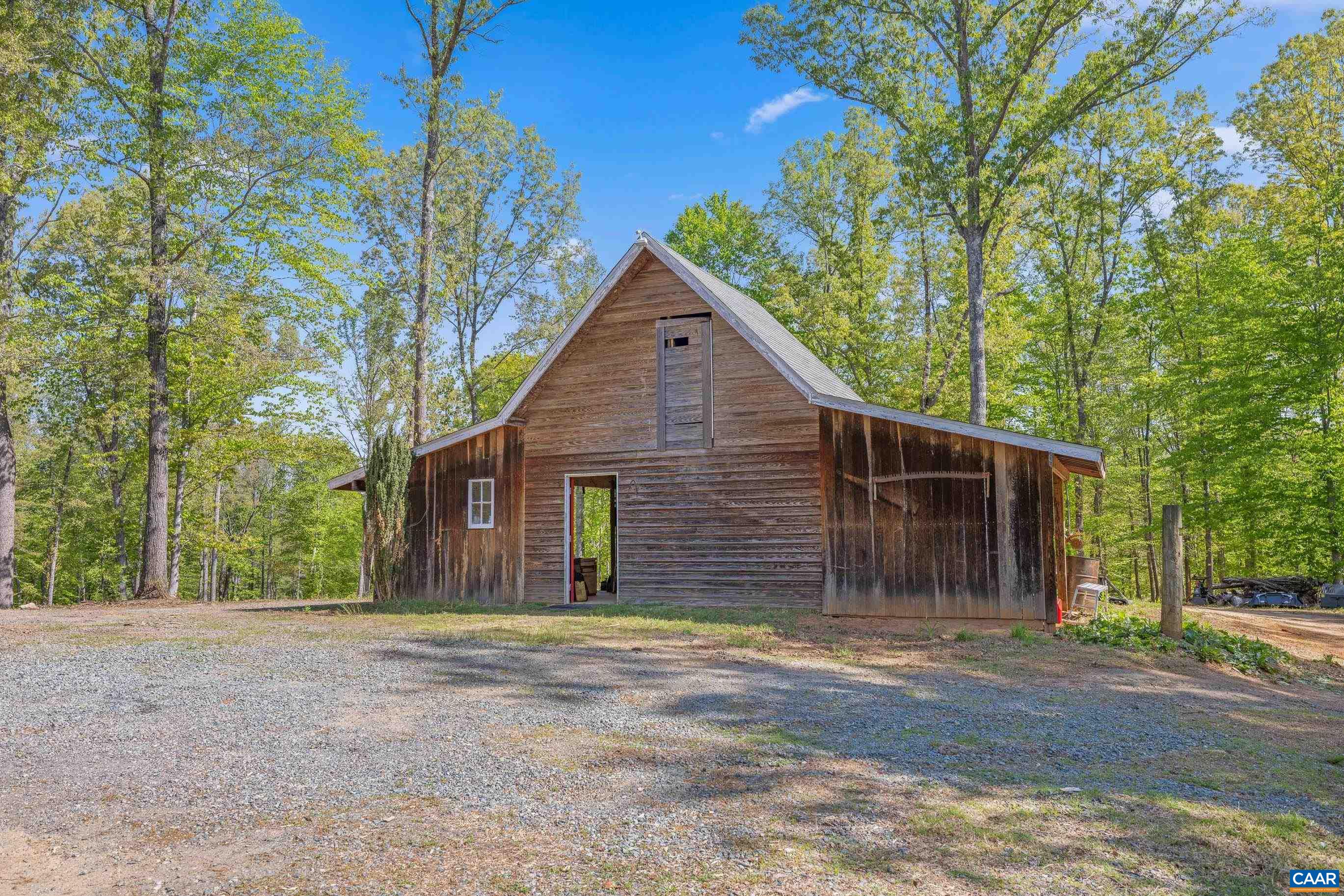 2947 MERRIE MEADOWS LN, KESWICK, Virginia 22947, 4 Bedrooms Bedrooms, ,3 BathroomsBathrooms,Residential,2947 MERRIE MEADOWS LN,676302 MLS # 676302