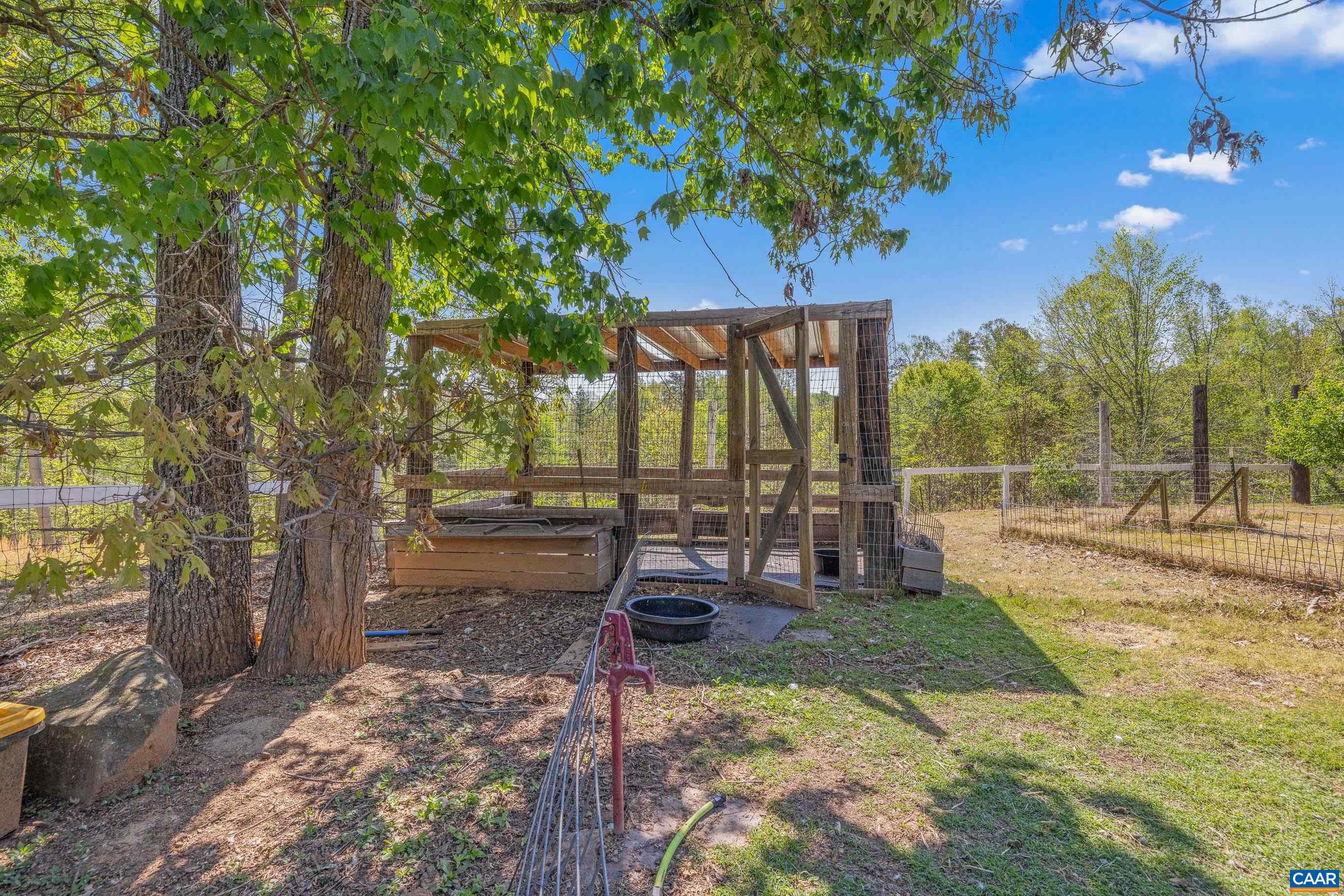 2947 MERRIE MEADOWS LN, KESWICK, Virginia 22947, 4 Bedrooms Bedrooms, ,3 BathroomsBathrooms,Residential,2947 MERRIE MEADOWS LN,676302 MLS # 676302