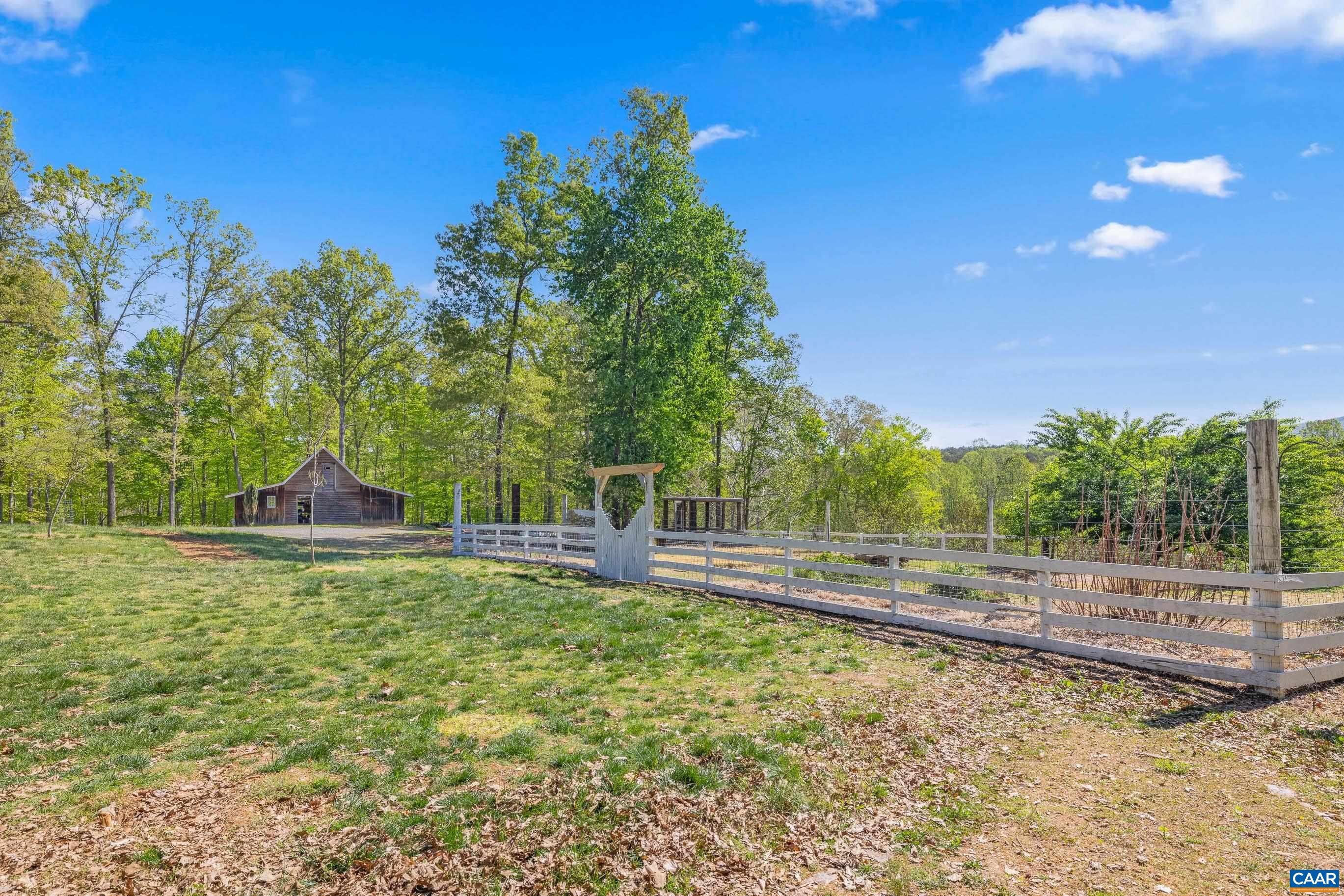 2947 MERRIE MEADOWS LN, KESWICK, Virginia 22947, 4 Bedrooms Bedrooms, ,3 BathroomsBathrooms,Residential,2947 MERRIE MEADOWS LN,676302 MLS # 676302