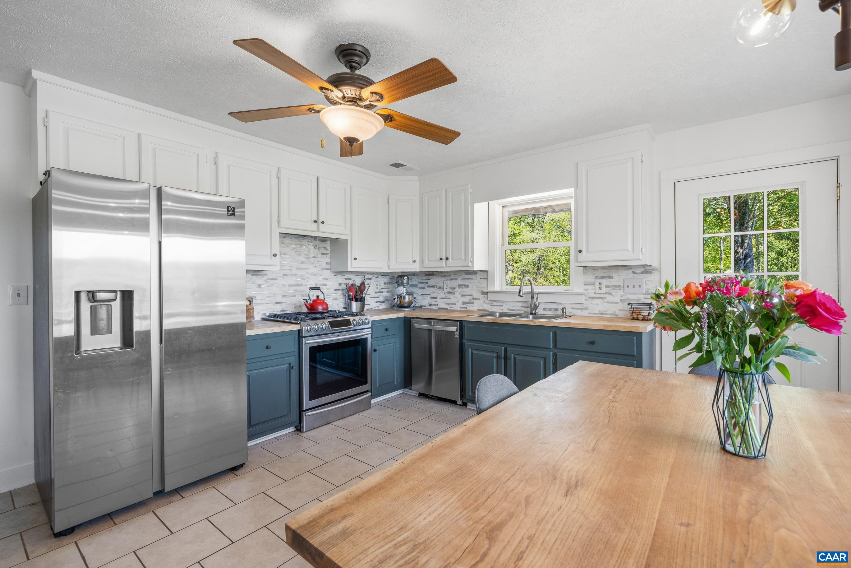 2947 MERRIE MEADOWS LN, KESWICK, Virginia 22947, 4 Bedrooms Bedrooms, ,3 BathroomsBathrooms,Residential,2947 MERRIE MEADOWS LN,676302 MLS # 676302