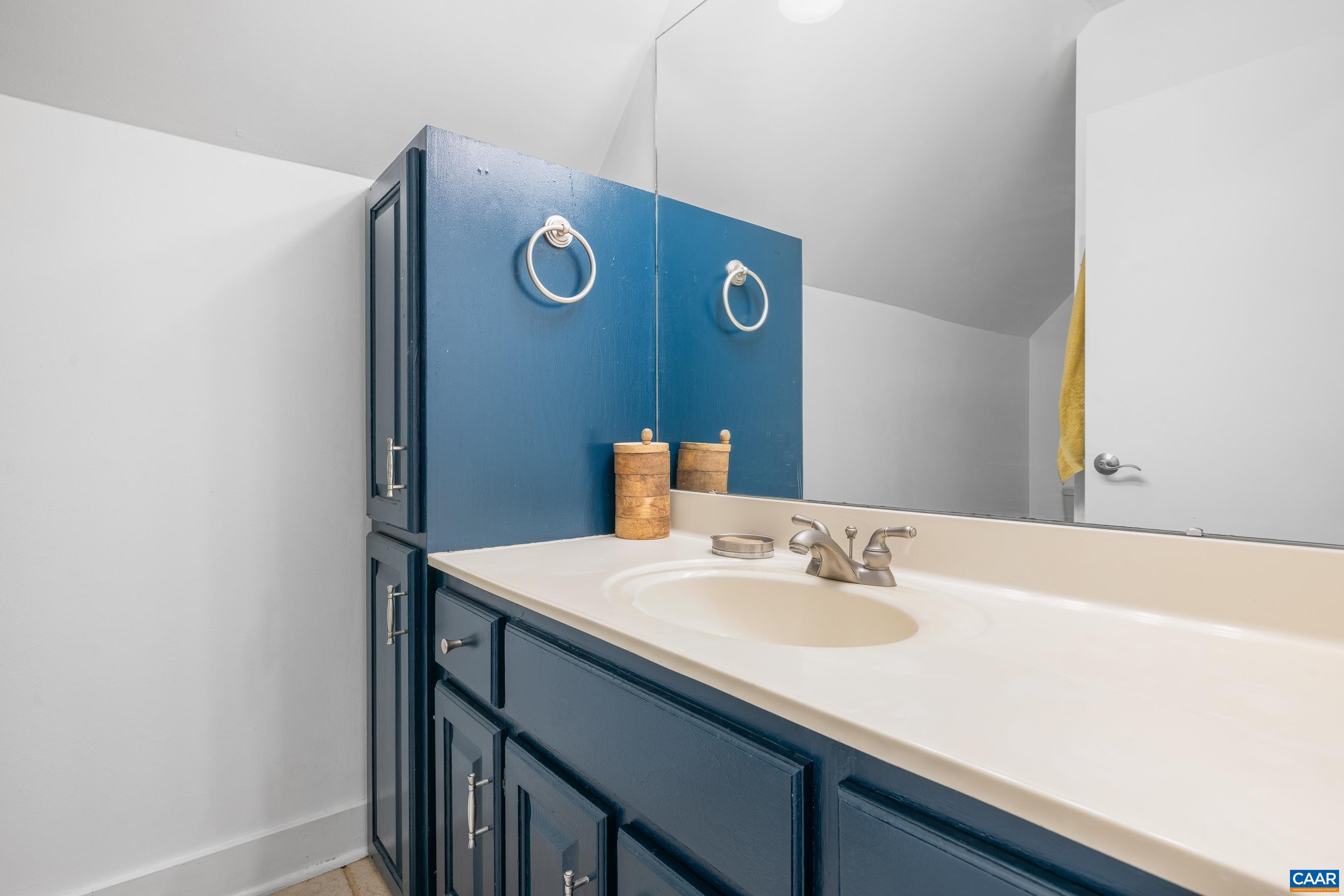 2947 MERRIE MEADOWS LN, KESWICK, Virginia 22947, 4 Bedrooms Bedrooms, ,3 BathroomsBathrooms,Residential,2947 MERRIE MEADOWS LN,676302 MLS # 676302