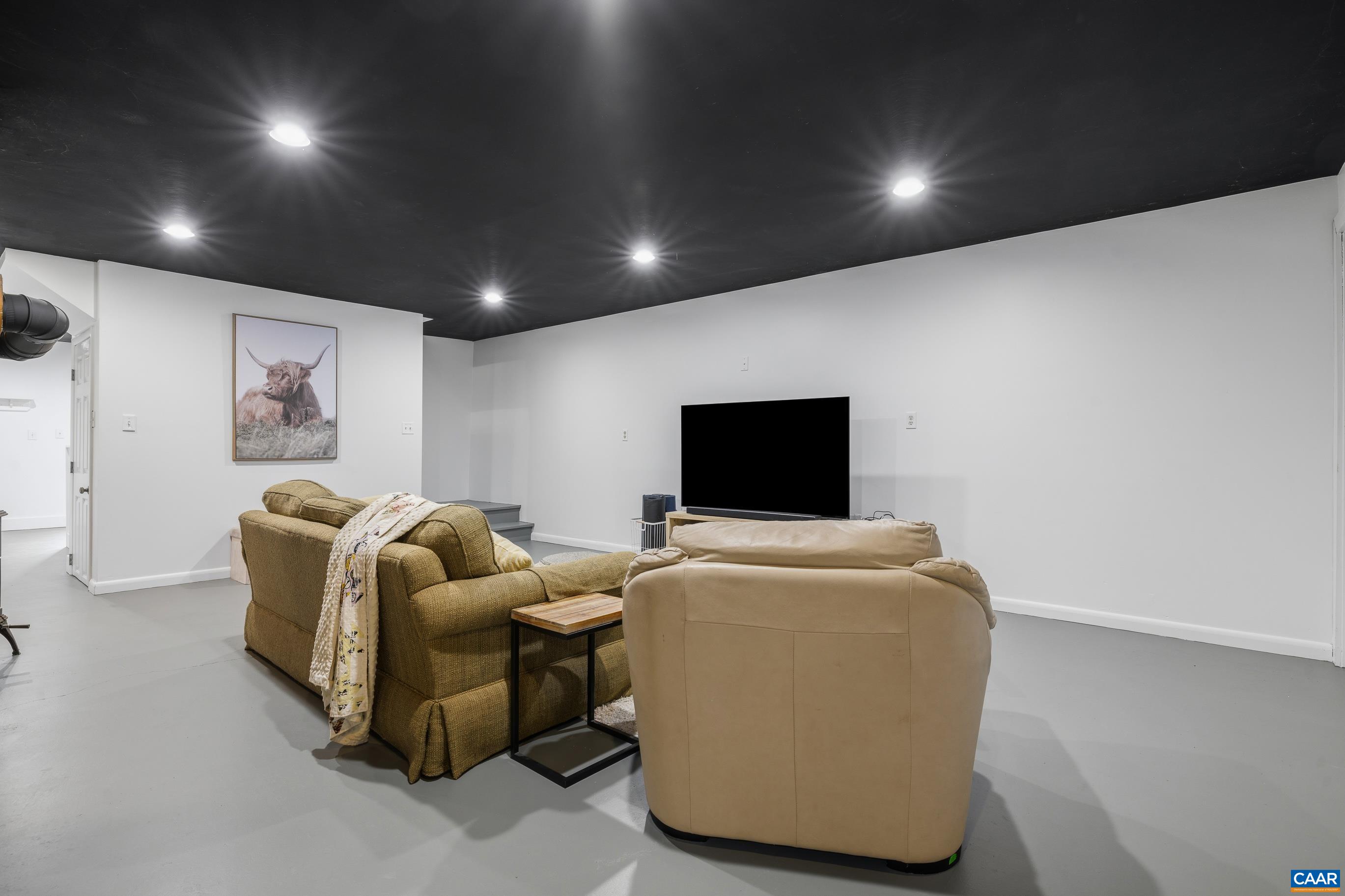 2947 MERRIE MEADOWS LN, KESWICK, Virginia 22947, 4 Bedrooms Bedrooms, ,3 BathroomsBathrooms,Residential,2947 MERRIE MEADOWS LN,676302 MLS # 676302