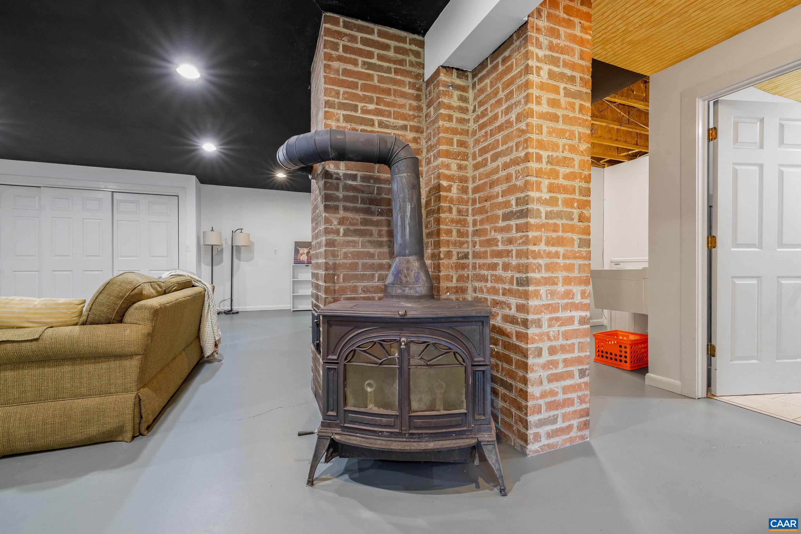 2947 MERRIE MEADOWS LN, KESWICK, Virginia 22947, 4 Bedrooms Bedrooms, ,3 BathroomsBathrooms,Residential,2947 MERRIE MEADOWS LN,676302 MLS # 676302