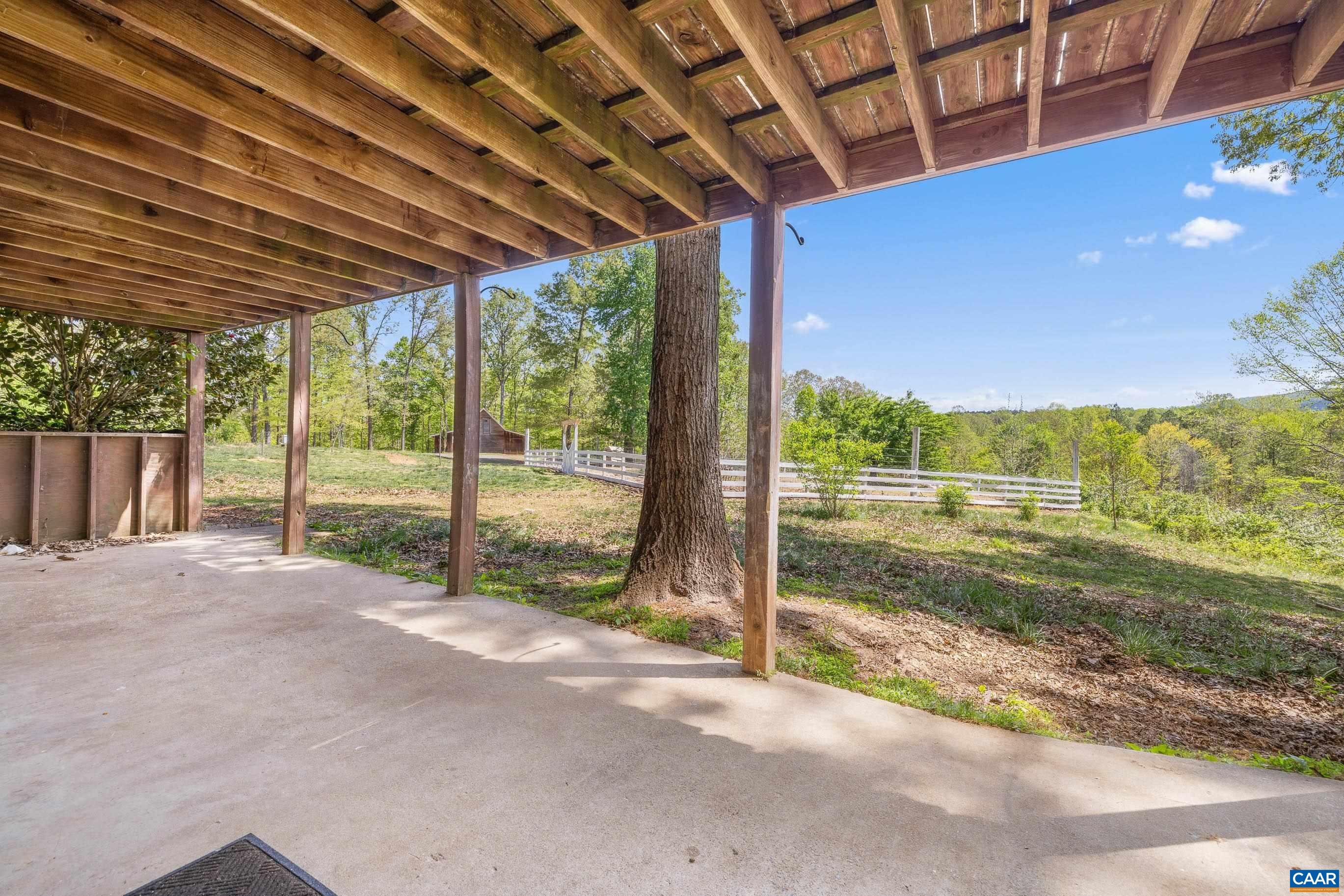 2947 MERRIE MEADOWS LN, KESWICK, Virginia 22947, 4 Bedrooms Bedrooms, ,3 BathroomsBathrooms,Residential,2947 MERRIE MEADOWS LN,676302 MLS # 676302