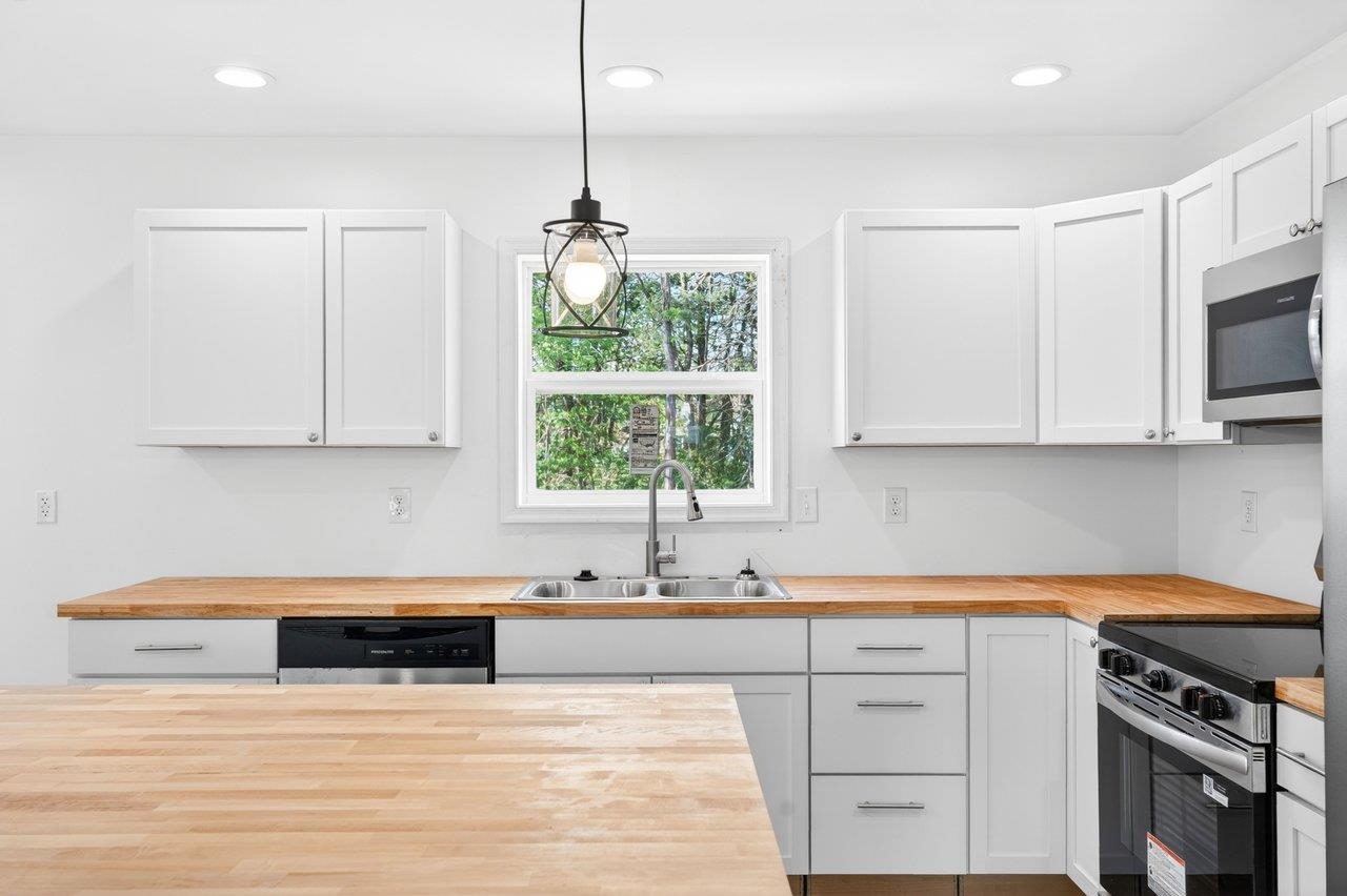 16945 E PROSPECT AVE, ELKTON, Virginia 22827, 4 Bedrooms Bedrooms, ,2 BathroomsBathrooms,Residential,16945 E PROSPECT AVE,676305 MLS # 676305