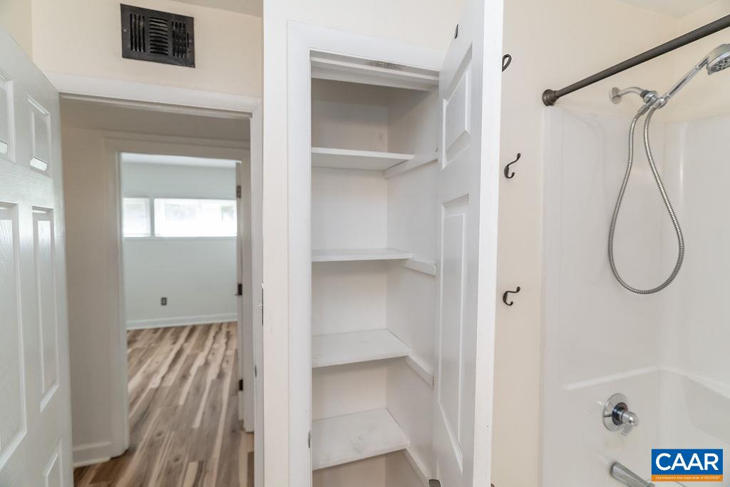 117 BERRY ST, ORANGE, Virginia 22960, 2 Bedrooms Bedrooms, ,1 BathroomBathrooms,Residential,117 BERRY ST,676306 MLS # 676306