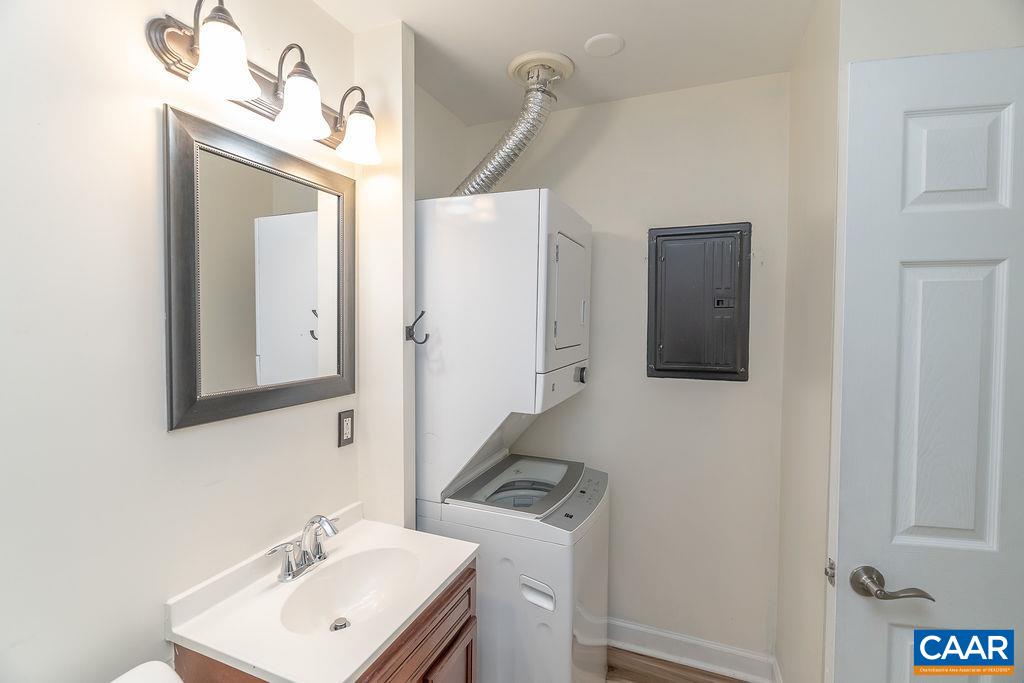 117 BERRY ST, ORANGE, Virginia 22960, 2 Bedrooms Bedrooms, ,1 BathroomBathrooms,Residential,117 BERRY ST,676306 MLS # 676306