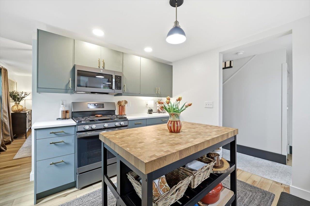 26 DOVER ST, STAUNTON, Virginia 24401, 3 Bedrooms Bedrooms, ,1 BathroomBathrooms,Residential,26 DOVER ST,676311 MLS # 676311