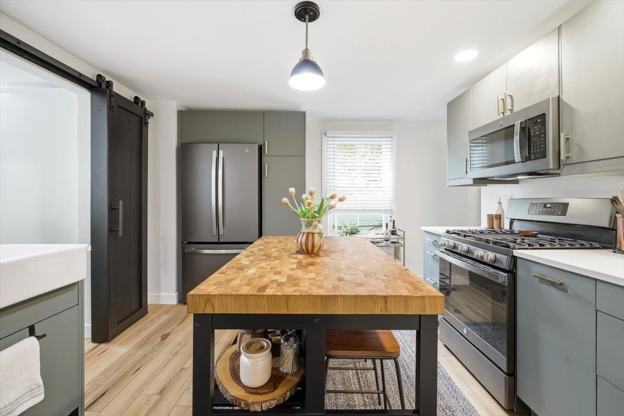 26 DOVER ST, STAUNTON, Virginia 24401, 3 Bedrooms Bedrooms, ,1 BathroomBathrooms,Residential,26 DOVER ST,676311 MLS # 676311