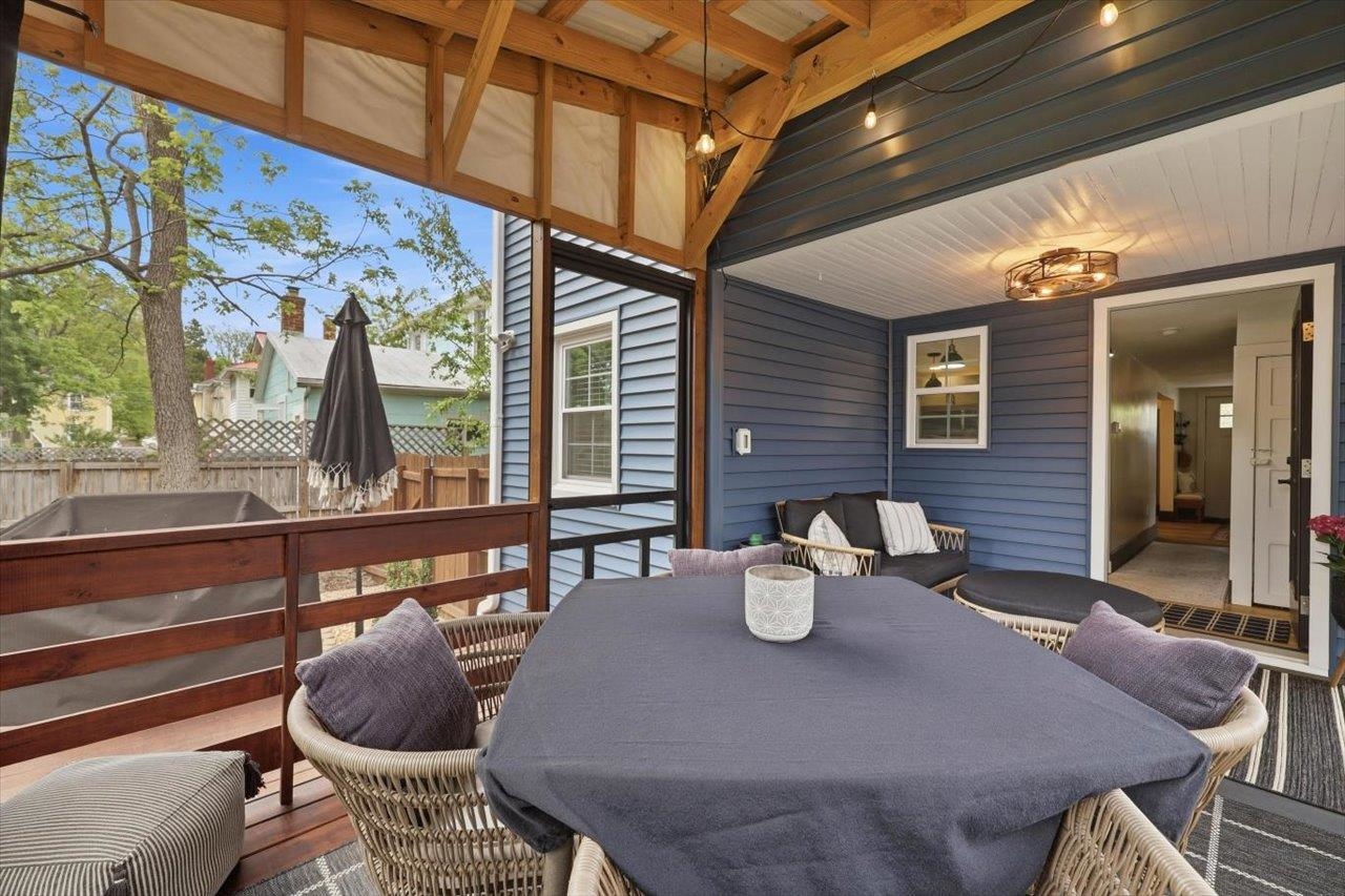 26 DOVER ST, STAUNTON, Virginia 24401, 3 Bedrooms Bedrooms, ,1 BathroomBathrooms,Residential,26 DOVER ST,676311 MLS # 676311