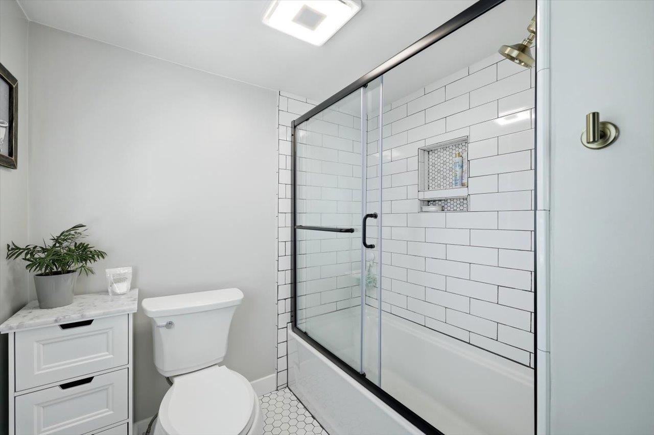 26 DOVER ST, STAUNTON, Virginia 24401, 3 Bedrooms Bedrooms, ,1 BathroomBathrooms,Residential,26 DOVER ST,676311 MLS # 676311