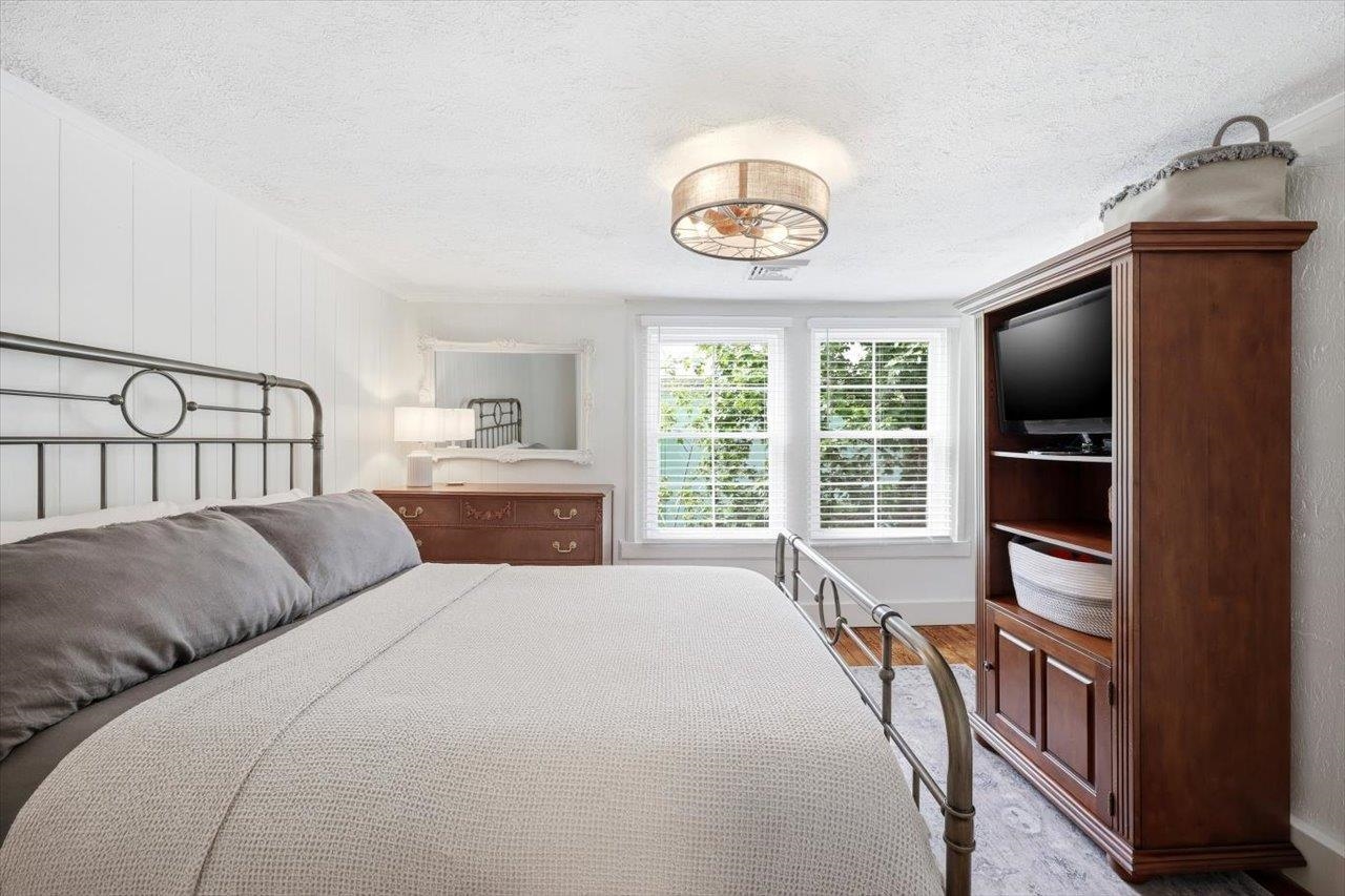 26 DOVER ST, STAUNTON, Virginia 24401, 3 Bedrooms Bedrooms, ,1 BathroomBathrooms,Residential,26 DOVER ST,676311 MLS # 676311