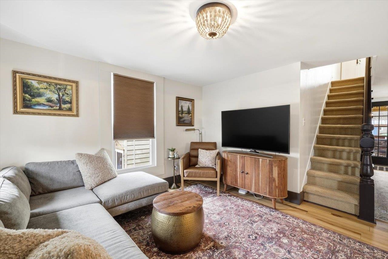 26 DOVER ST, STAUNTON, Virginia 24401, 3 Bedrooms Bedrooms, ,1 BathroomBathrooms,Residential,26 DOVER ST,676311 MLS # 676311