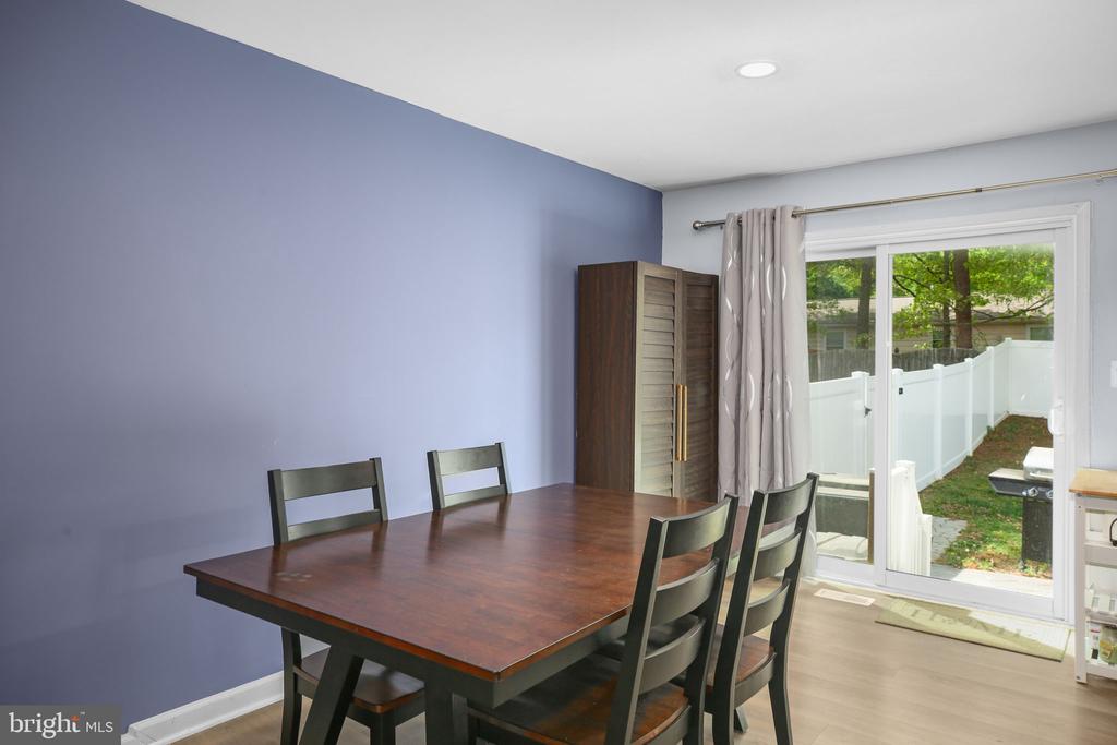 6032 WINDSOR DR, FREDERICKSBURG, Virginia 22407, 3 Bedrooms Bedrooms, ,3 BathroomsBathrooms,Residential,6032 WINDSOR DR,VASP2041132 MLS # VASP2041132