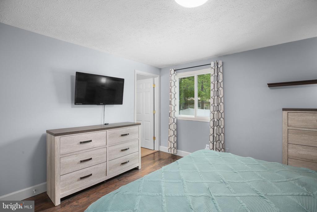 6032 WINDSOR DR, FREDERICKSBURG, Virginia 22407, 3 Bedrooms Bedrooms, ,3 BathroomsBathrooms,Residential,6032 WINDSOR DR,VASP2041132 MLS # VASP2041132