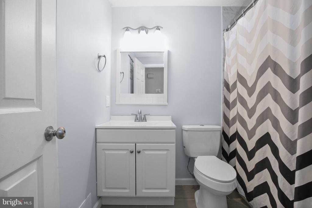 6032 WINDSOR DR, FREDERICKSBURG, Virginia 22407, 3 Bedrooms Bedrooms, ,3 BathroomsBathrooms,Residential,6032 WINDSOR DR,VASP2041132 MLS # VASP2041132