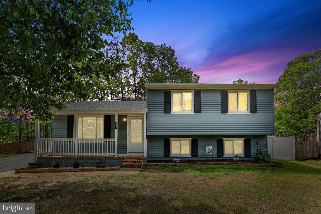 6032 WINDSOR DR, FREDERICKSBURG, Virginia 22407, 3 Bedrooms Bedrooms, ,3 BathroomsBathrooms,Residential,6032 WINDSOR DR,VASP2041132 MLS # VASP2041132