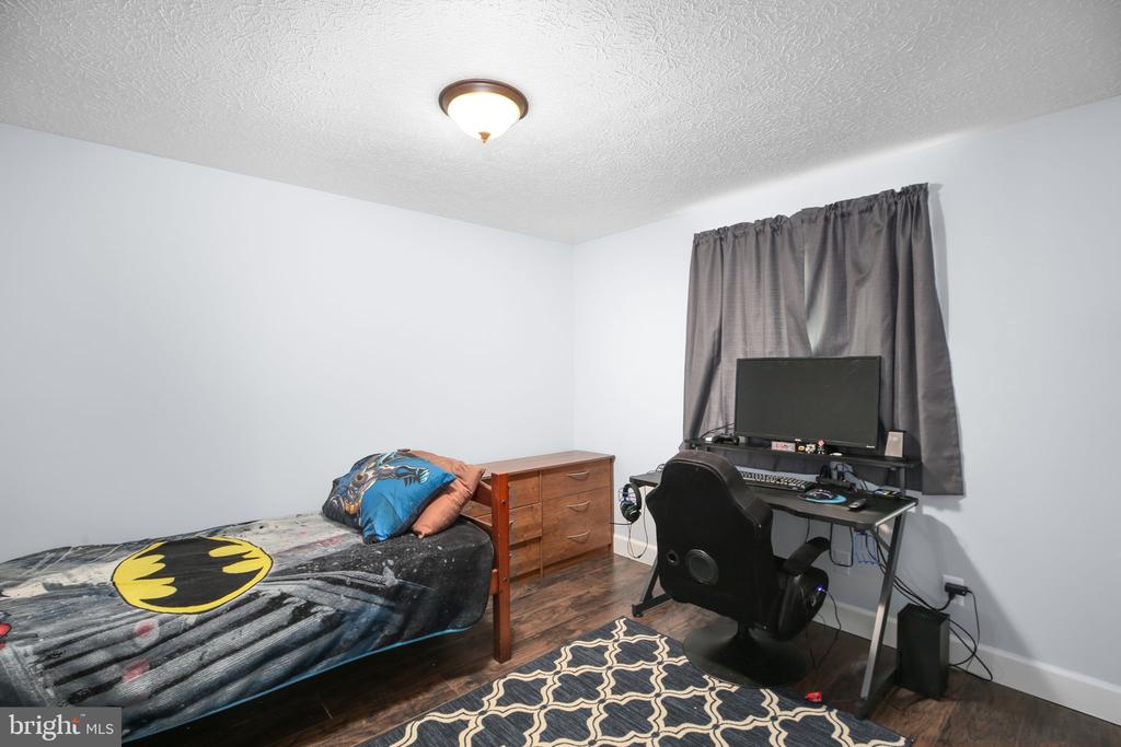 6032 WINDSOR DR, FREDERICKSBURG, Virginia 22407, 3 Bedrooms Bedrooms, ,3 BathroomsBathrooms,Residential,6032 WINDSOR DR,VASP2041132 MLS # VASP2041132