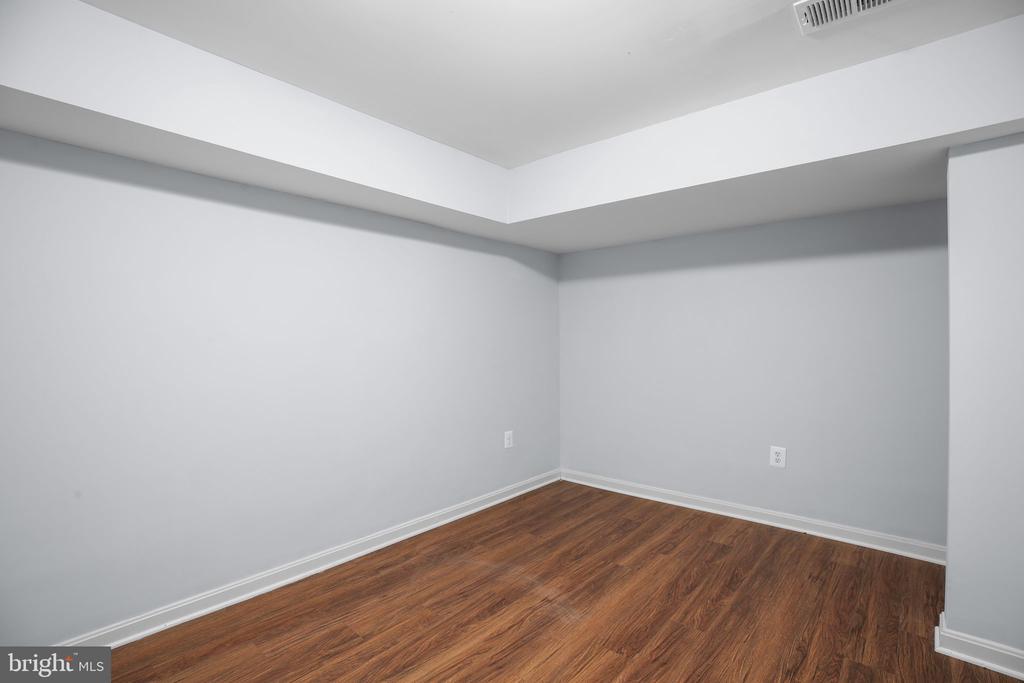 6032 WINDSOR DR, FREDERICKSBURG, Virginia 22407, 3 Bedrooms Bedrooms, ,3 BathroomsBathrooms,Residential,6032 WINDSOR DR,VASP2041132 MLS # VASP2041132