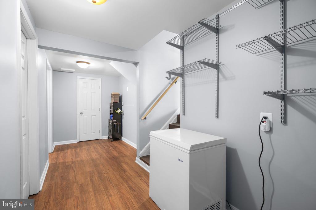 6032 WINDSOR DR, FREDERICKSBURG, Virginia 22407, 3 Bedrooms Bedrooms, ,3 BathroomsBathrooms,Residential,6032 WINDSOR DR,VASP2041132 MLS # VASP2041132