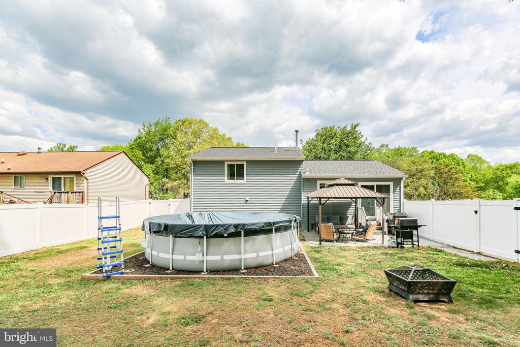 6032 WINDSOR DR, FREDERICKSBURG, Virginia 22407, 3 Bedrooms Bedrooms, ,3 BathroomsBathrooms,Residential,6032 WINDSOR DR,VASP2041132 MLS # VASP2041132